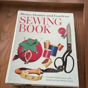 Vintage Better Homes and Gardens SEWING BOOK